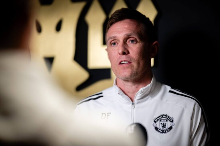 Analysing Darren Fletcher’s Man Utd manifesto: Tactics, Neville criticisms and Ferguson’s blessing Analysing Darren Fletcher’s Man Utd manifesto: Tactics, Neville criticisms and Ferguson’s blessing