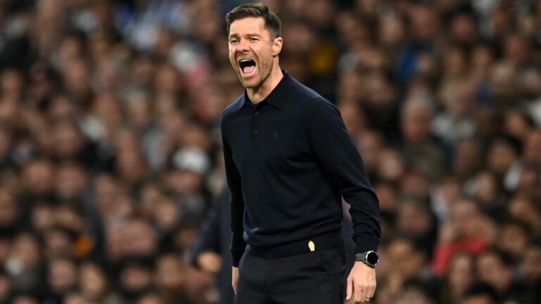 Michael Essien insists Xabi Alonso must do one thing next season to keep Chelsea job Michael Essien insists Xabi Alonso must do one thing next season to keep Chelsea job